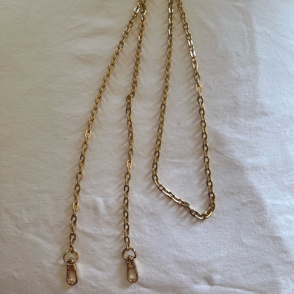 Longchamp Horse & Buckle Logo print Vintage Leather Crossbody. - Picture 8 of 16